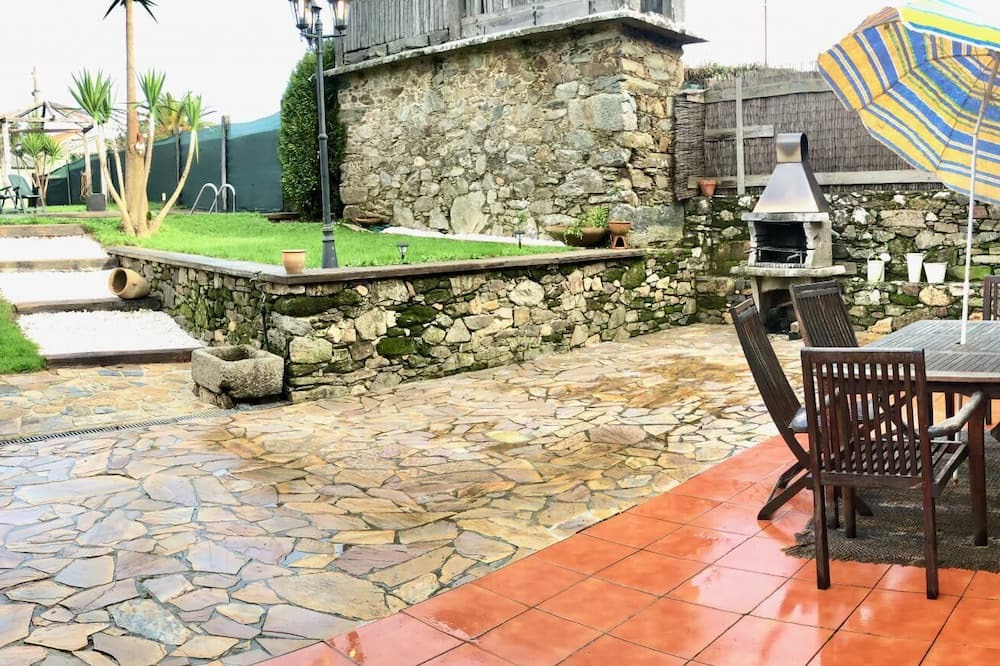Photo of Outdoor in Feas