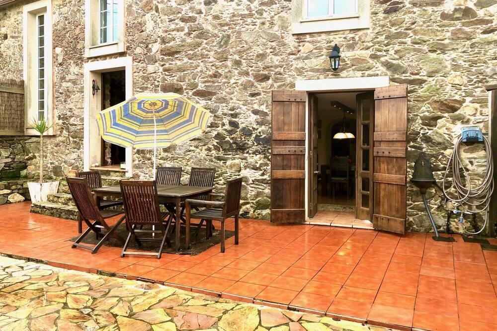 Photo of Outdoor in Feas