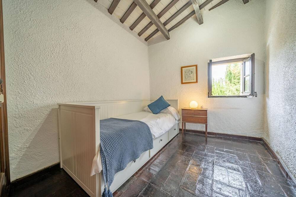 Photo of Bedroom in Llagostera