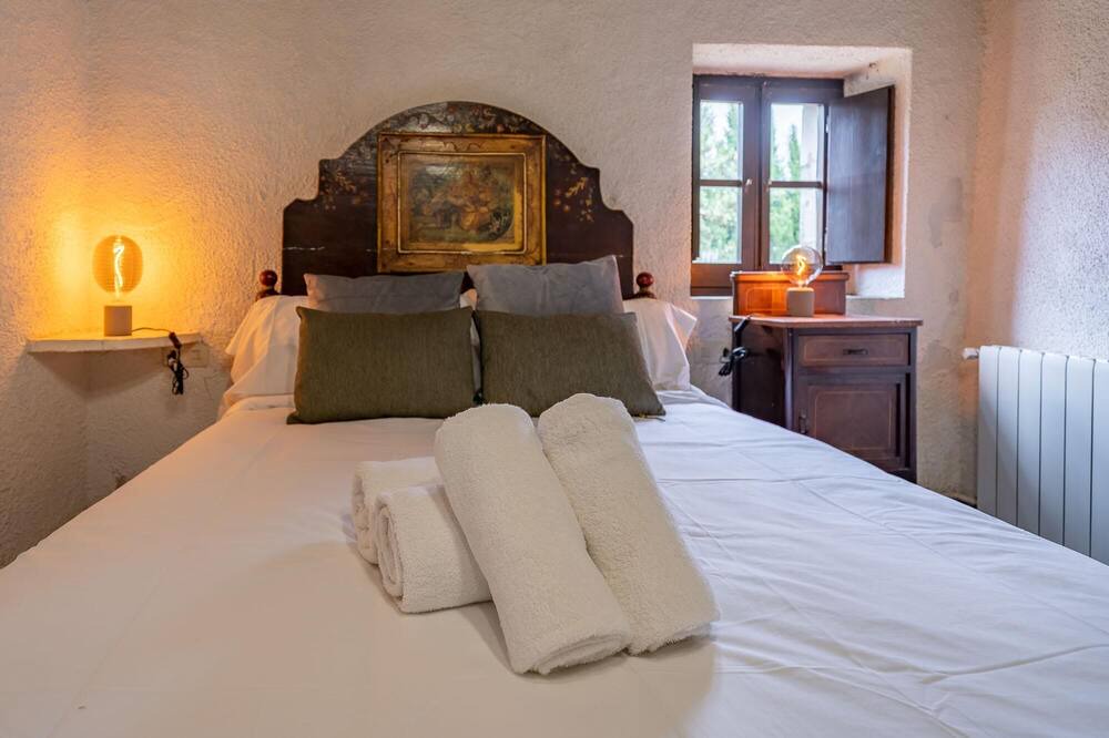 Photo of Bedroom in Llagostera