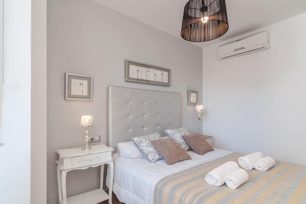 Photo of Bedroom in Campos Eliseos