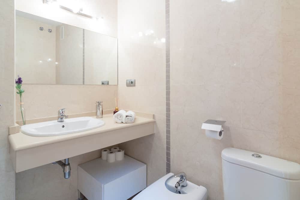 Photo of Bathroom in Campos Eliseos