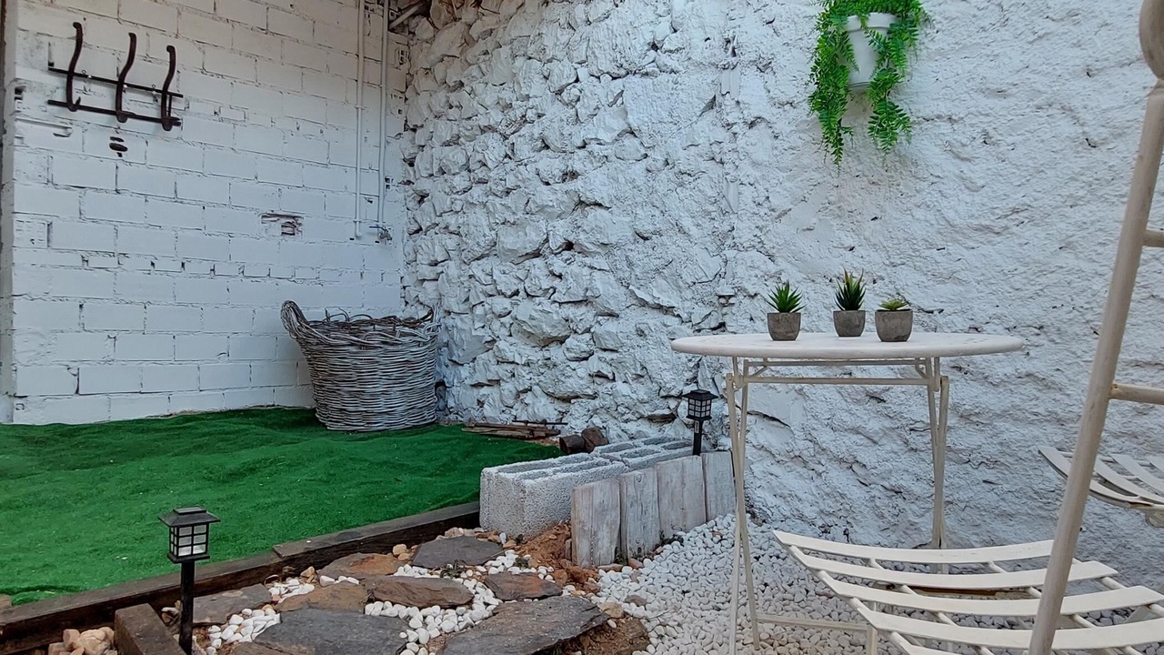 Photo of Outdoor in Benatae