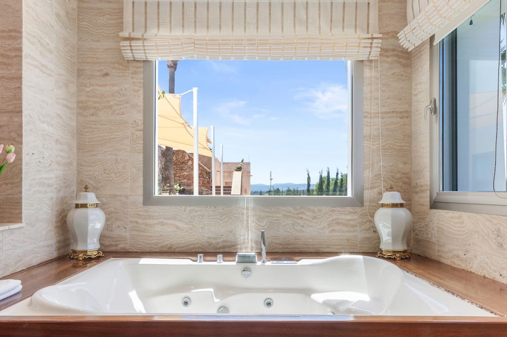 Photo of Bathroom in Santa Gertrudis