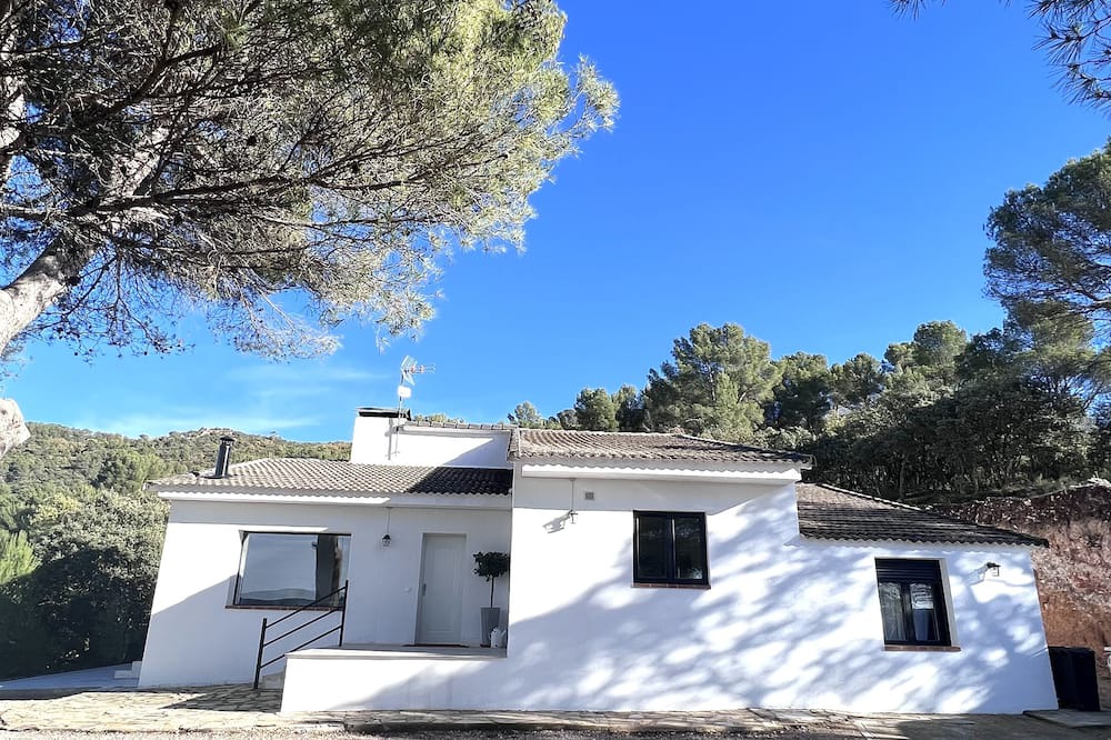 Photo of Outdoor in Pareja