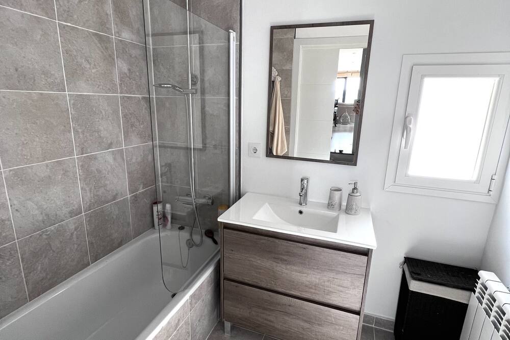 Photo of Bathroom in Pareja