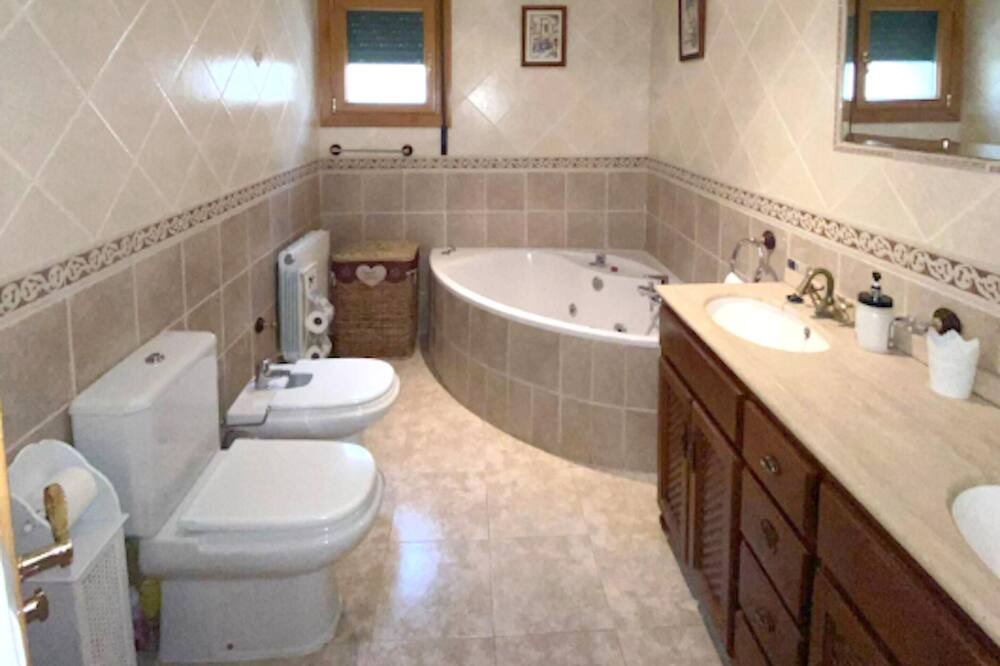 Photo of Bathroom in Palazuelos de Eresma