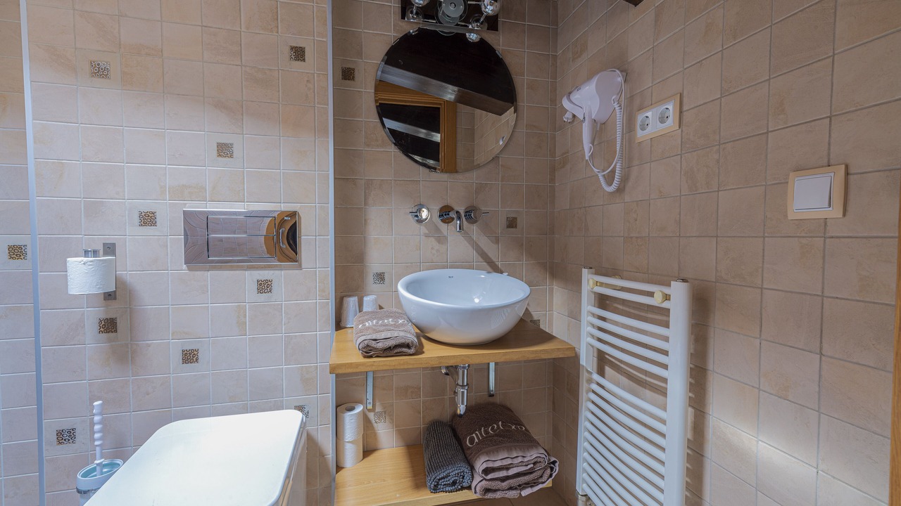 Photo of Bathroom in Laguardia Old Town