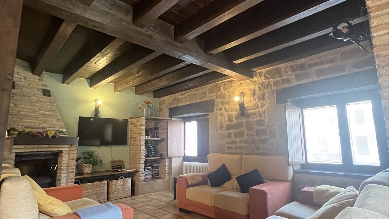 Photo of Livingroom in Leza