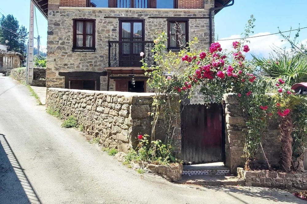 Photo of Outdoor in Frama