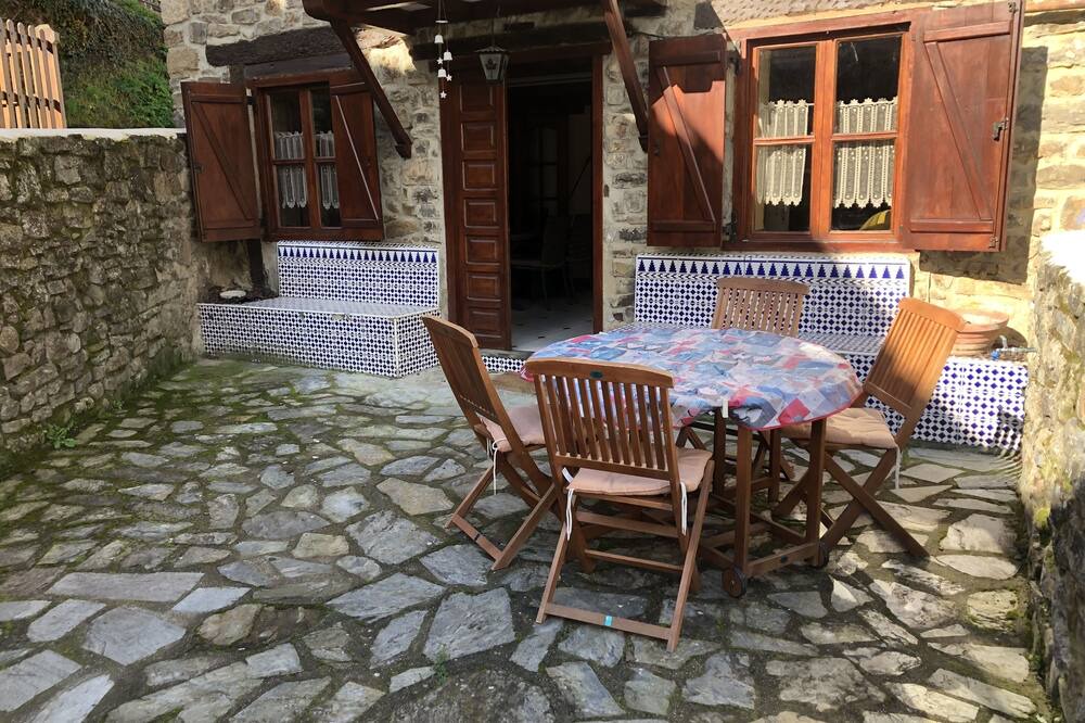 Photo of Outdoor in Frama