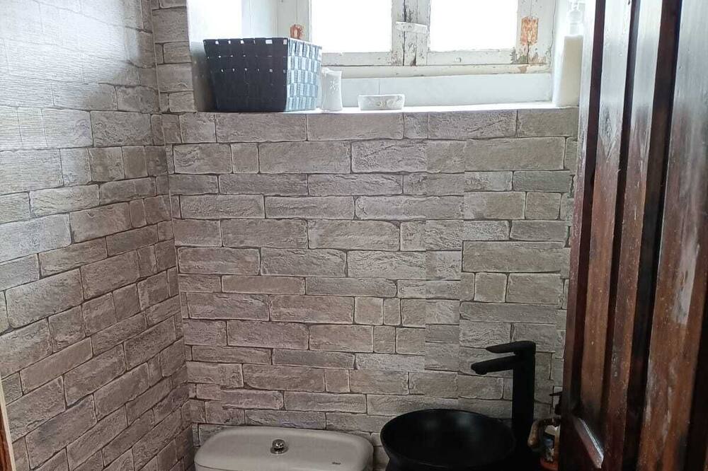 Photo of Bathroom in Frama