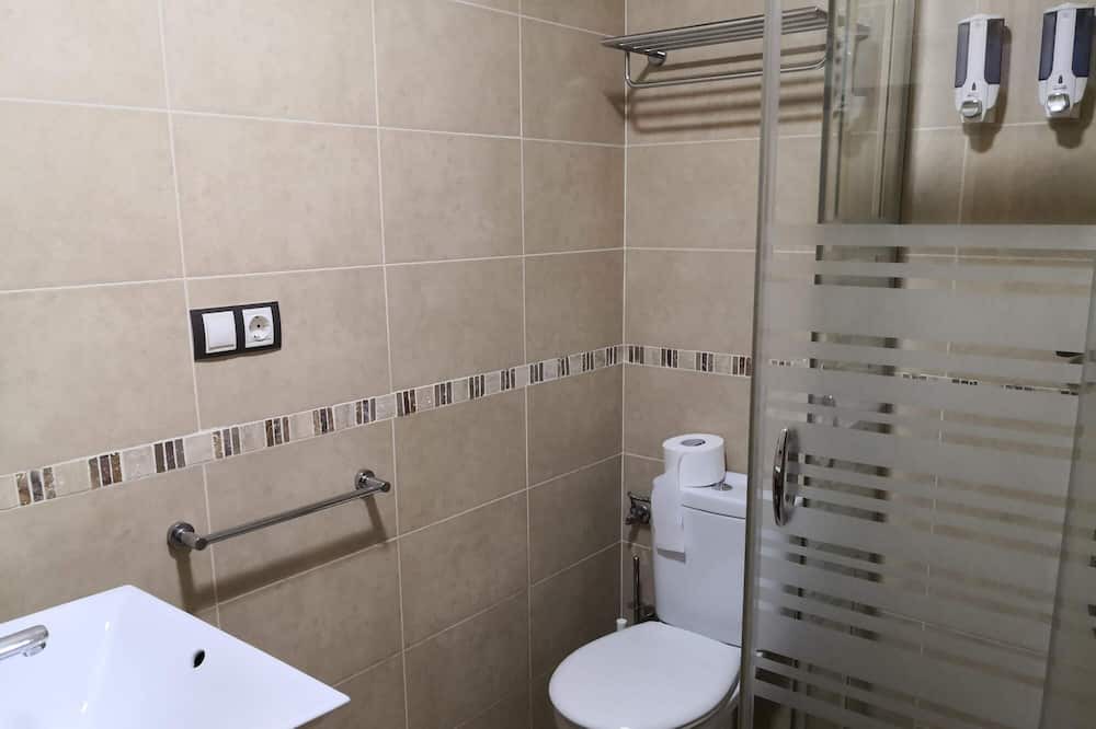 Photo of Bathroom in Duenas