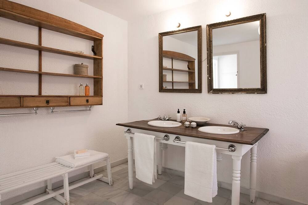 Photo of Bathroom in Cala Panizo