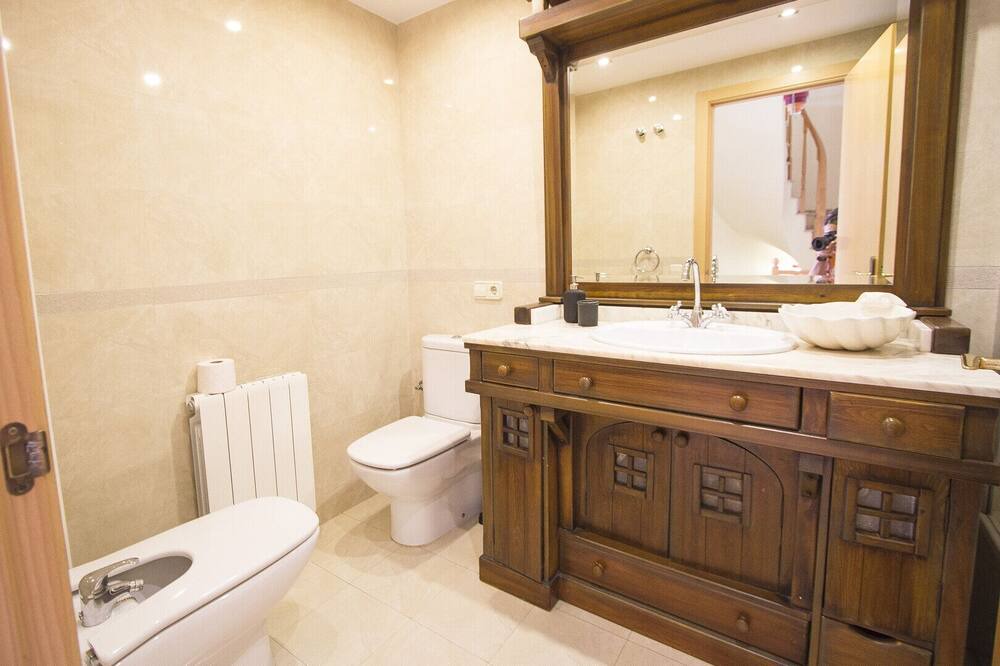 Photo of Bathroom in La Bisbal d'Emporda