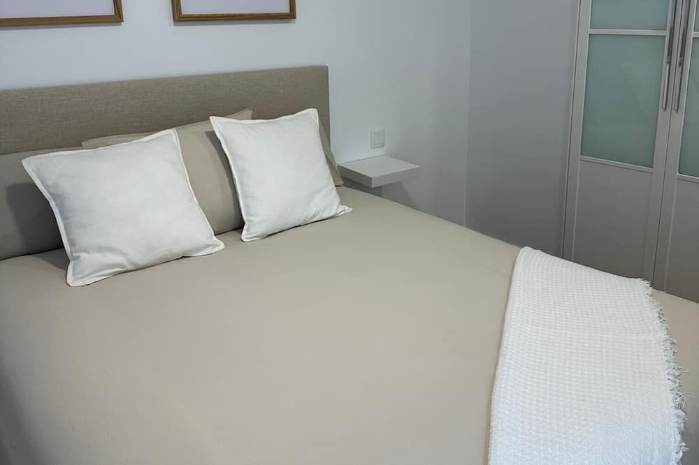 Photo of Bedroom in Albelda de Iregua