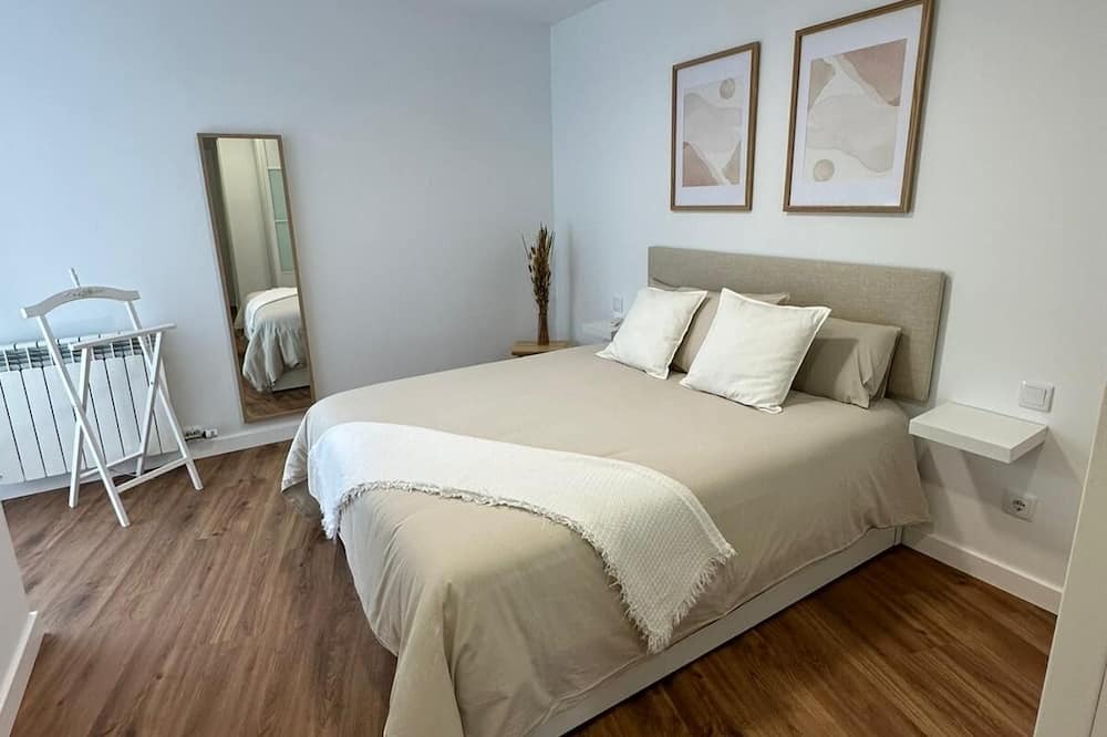 Photo of Bedroom in Albelda de Iregua
