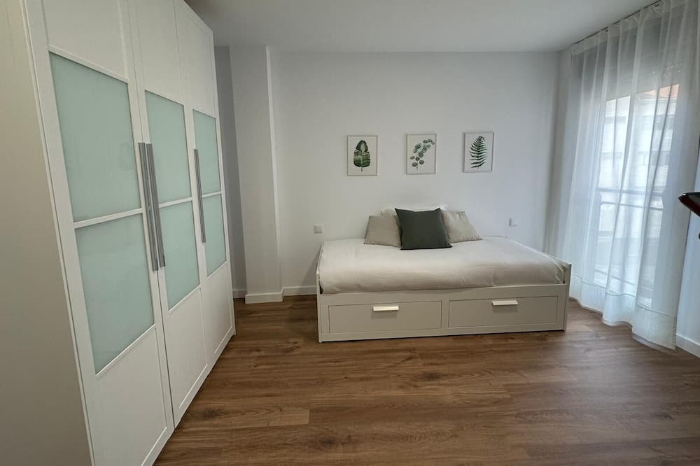 Photo of Bedroom in Albelda de Iregua