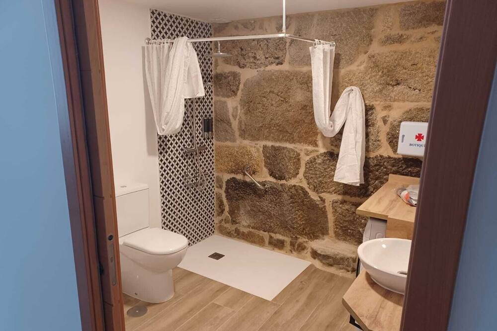 Photo of Bathroom in Vilamea
