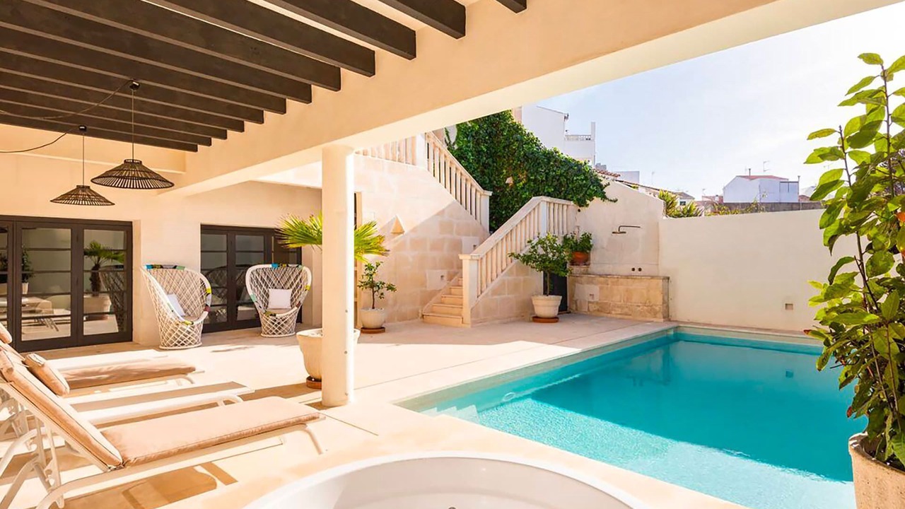 Photo of Outdoor in Mahon