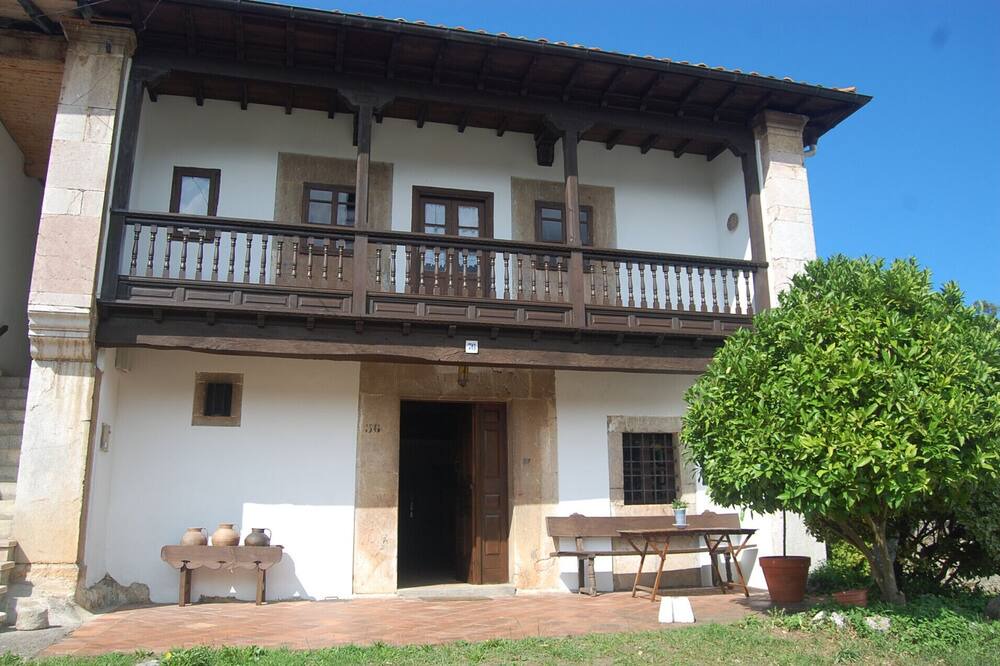 Photo of Outdoor in Puente Nuevo
