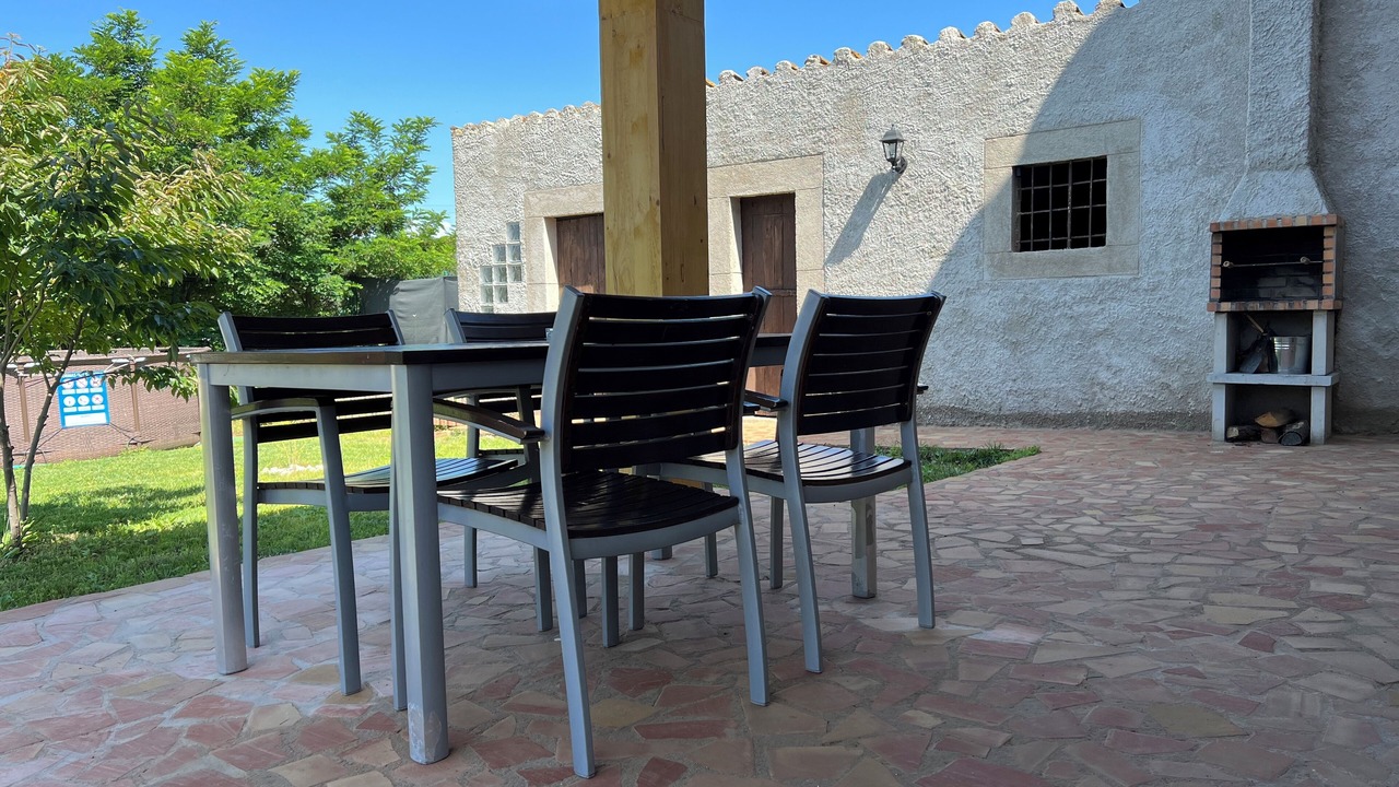 Photo of Outdoor in Quart