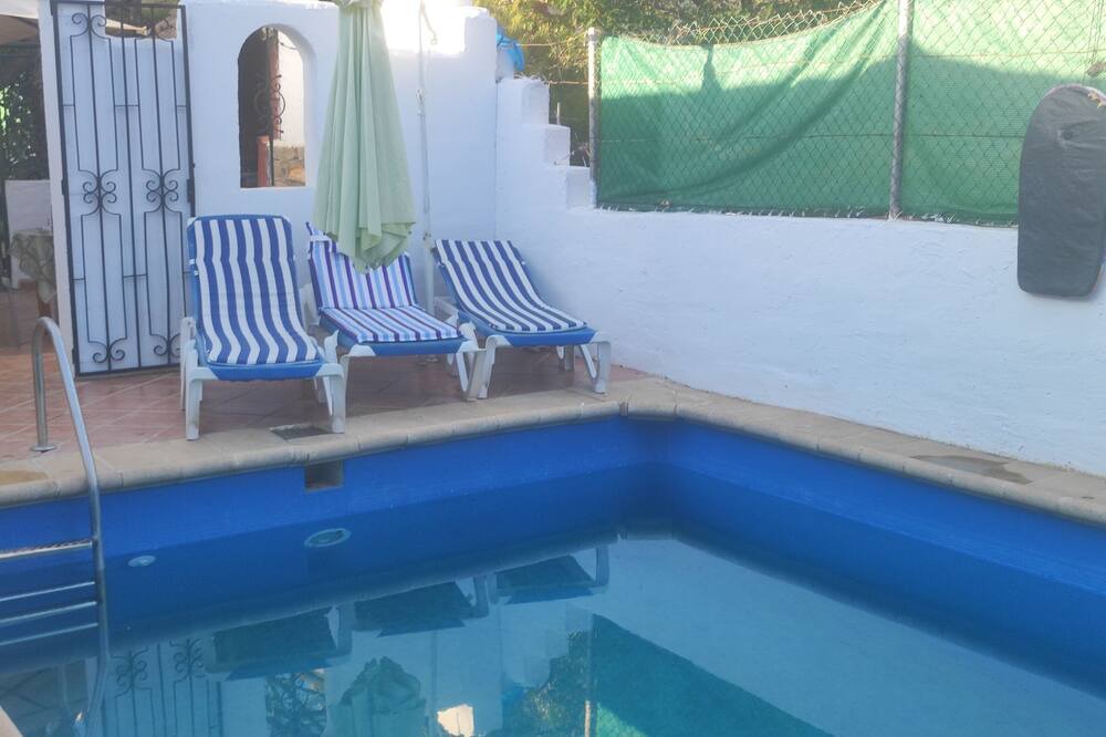 Photo of Outdoor in Atogo