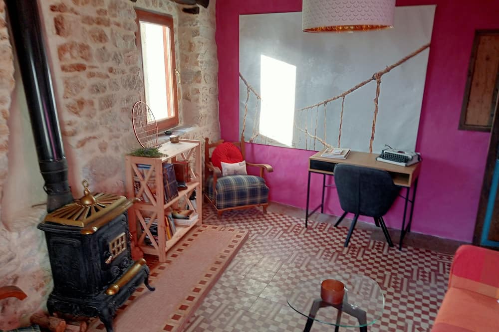 Photo of Others in Dobro