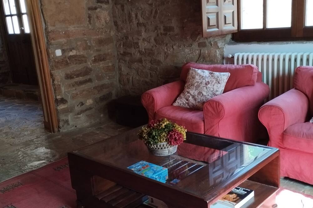 Photo of Livingroom in Castilfrio de la Sierra