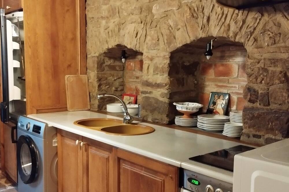Photo of Kitchen in Castilfrio de la Sierra