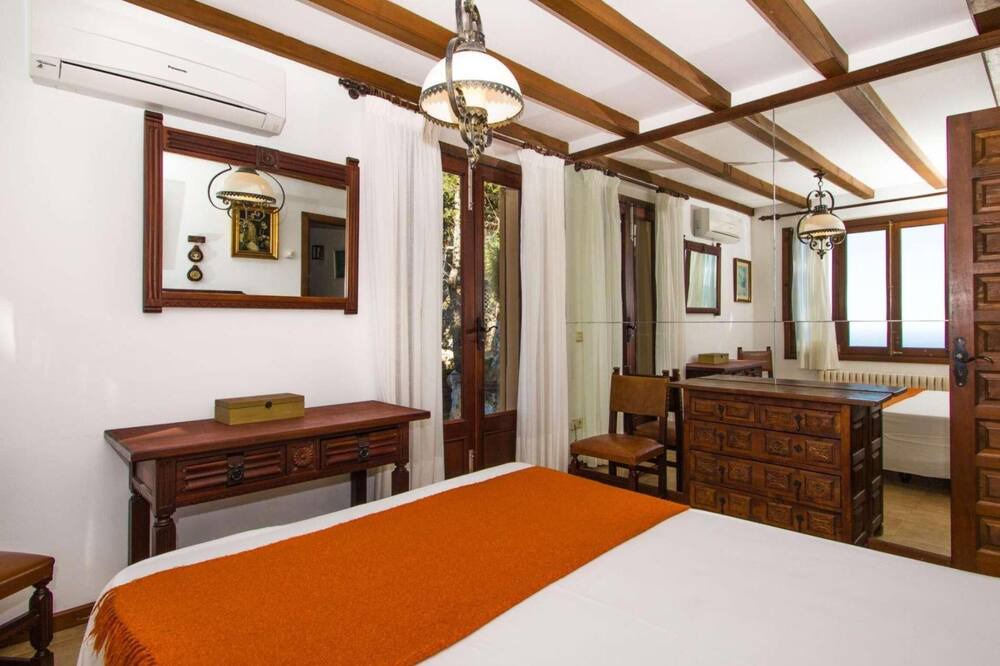 Photo of Bedroom in Valldemossa
