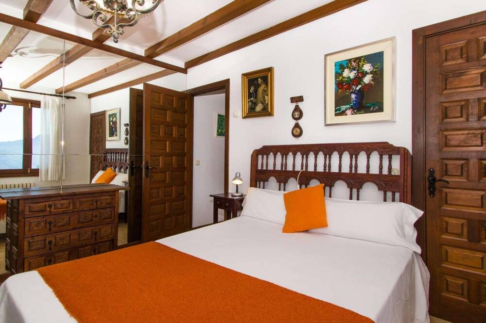 Photo of Bedroom in Valldemossa