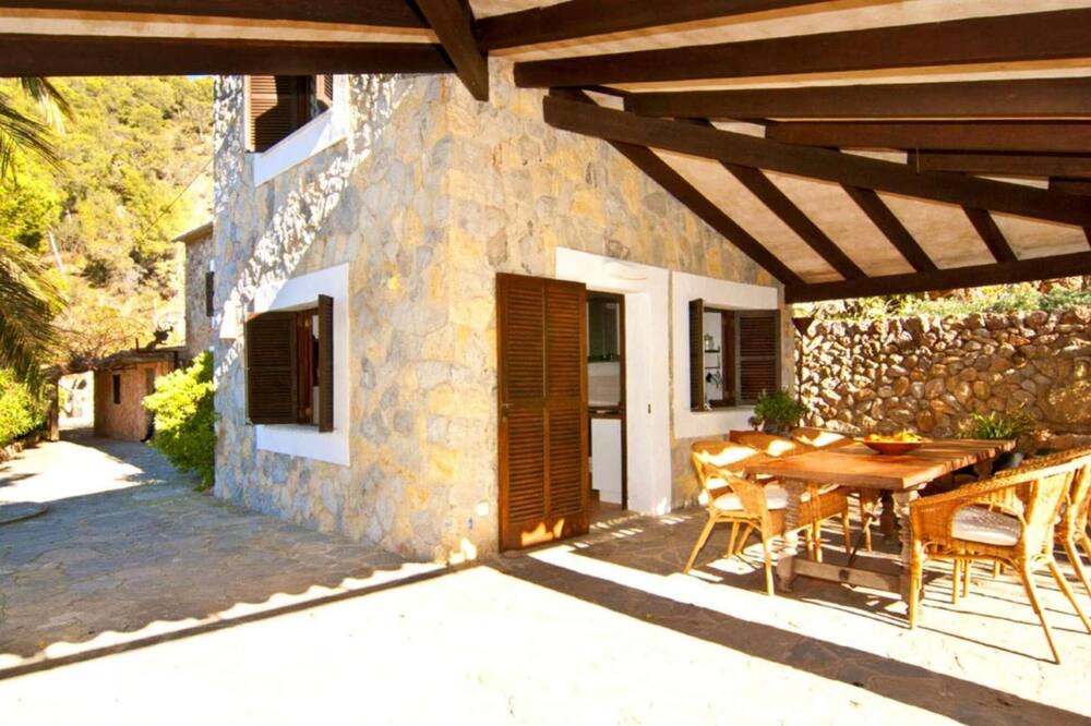 Photo of Outdoor in Estellencs