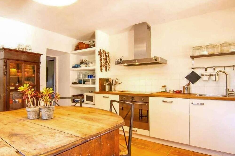 Photo of Kitchen in Estellencs