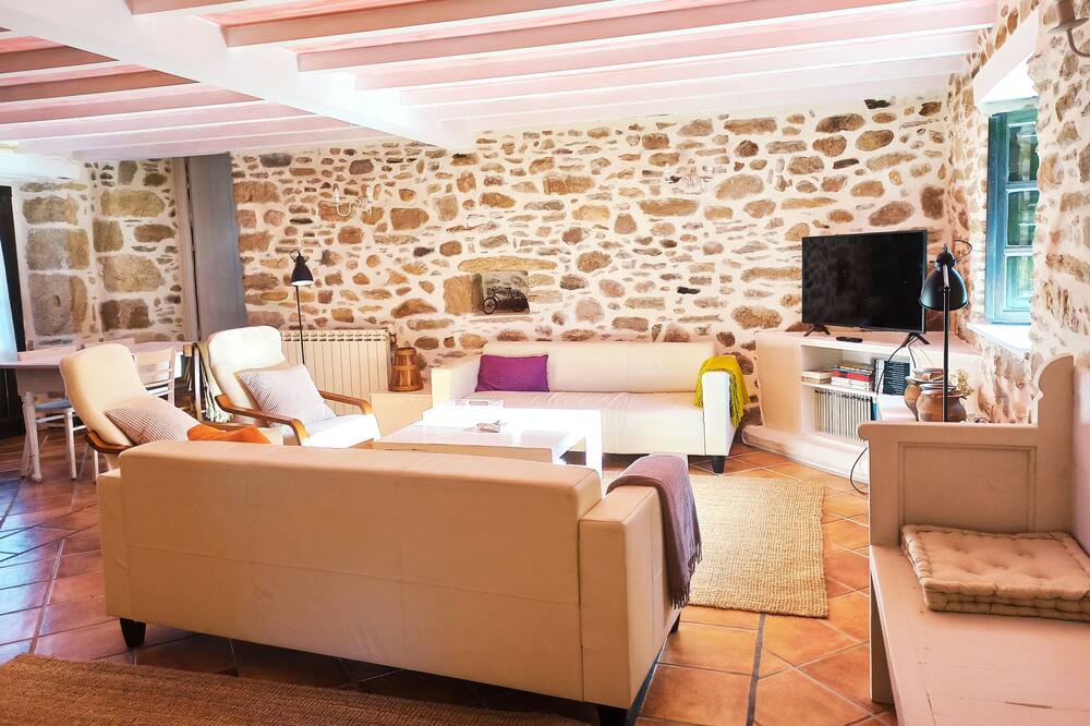 Photo of Livingroom in Chavin