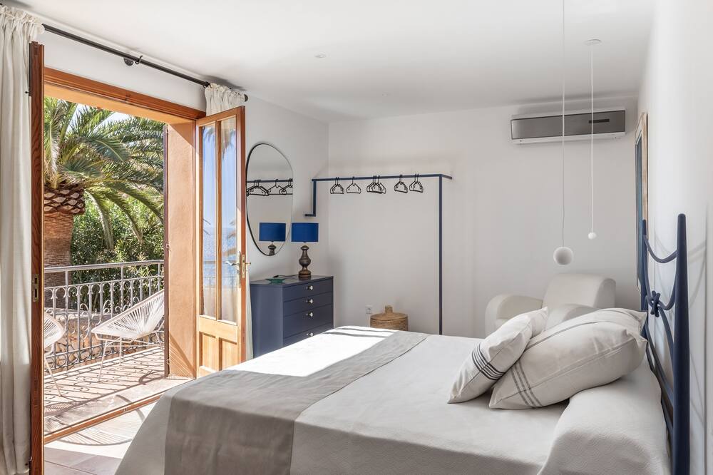 Photo of Bedroom in Cala Bona