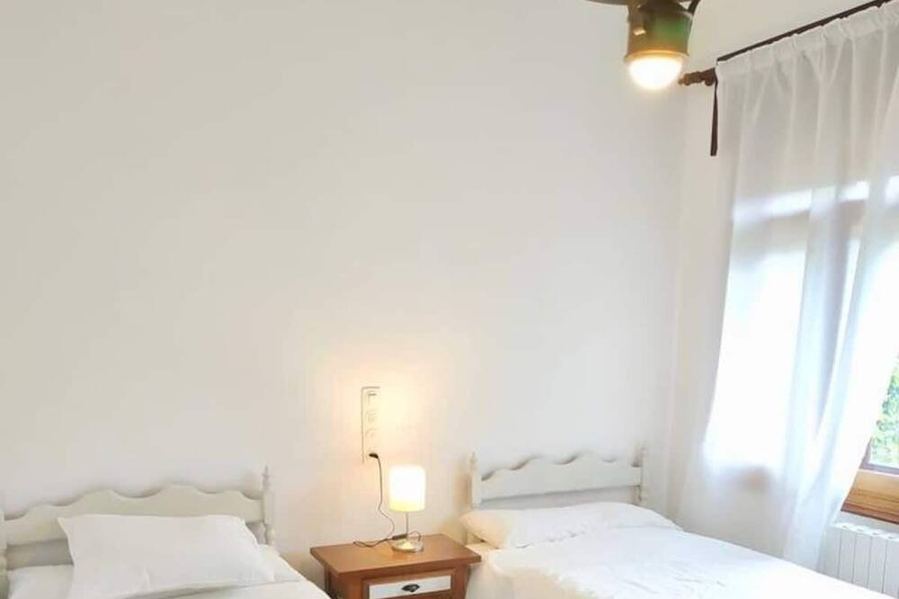 Photo of Bedroom in Covas