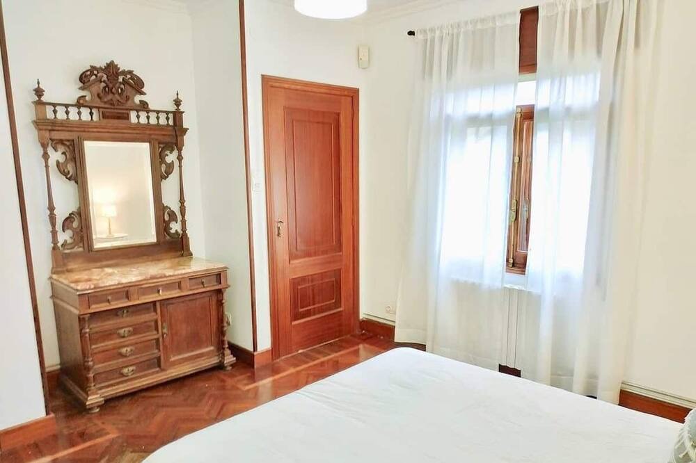 Photo of Bedroom in Covas