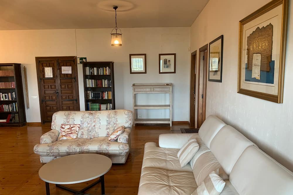 Photo of Livingroom in Sepulveda