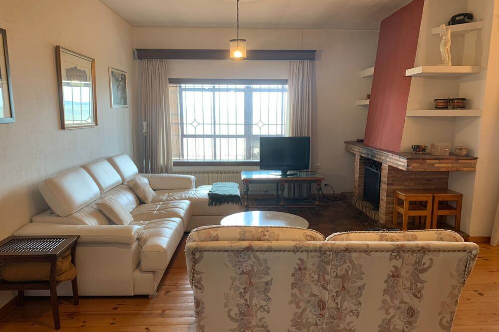 Photo of Livingroom in Sepulveda