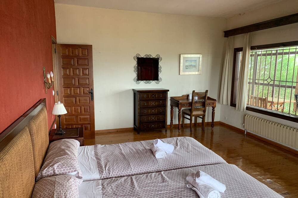 Photo of Bedroom in Sepulveda