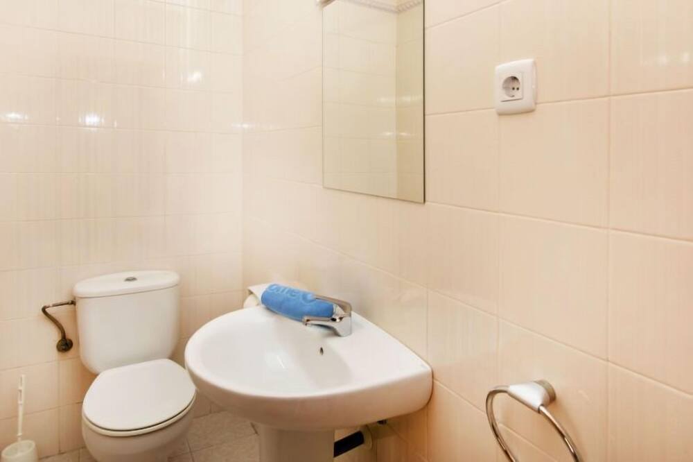 Photo of Bathroom in L'Hospitalet de l'Infant