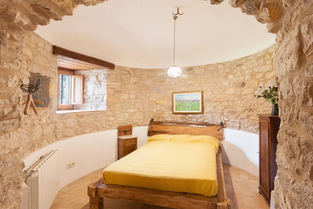 Photo of Bedroom in Girona