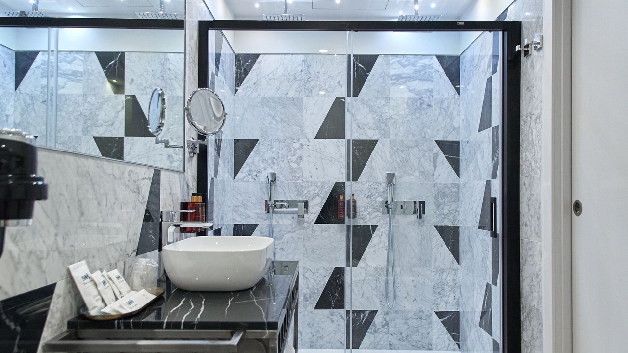 Photo of Bathroom in Toledo City Center