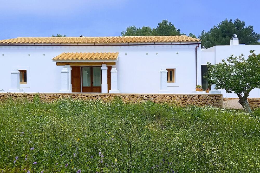 Photo of Outdoor in Pilar de la Mola