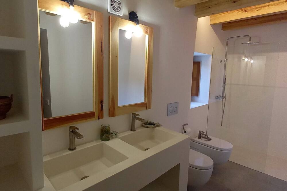 Photo of Bathroom in Pilar de la Mola