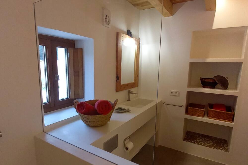 Photo of Bathroom in Pilar de la Mola