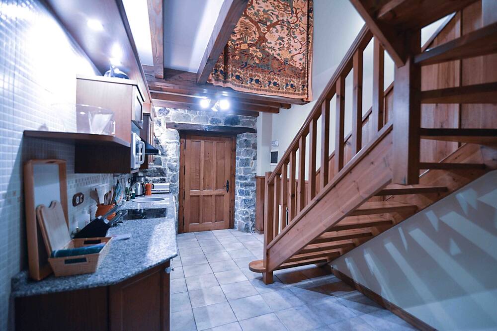 Photo of Kitchen in Tudes