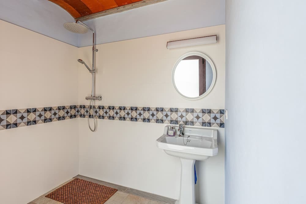 Photo of Bathroom in Vulpellac