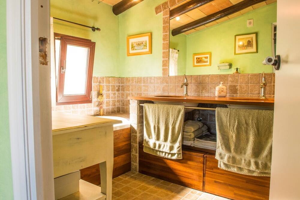 Photo of Bathroom in El Toro